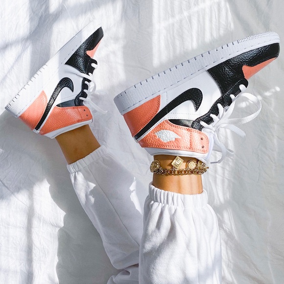 Nike custom air jordan 1 mid sneakers - Picture 5 of 8